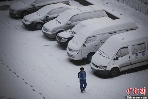 冷空气裹挟雨雪来袭 京津冀即将开启入冬进程 