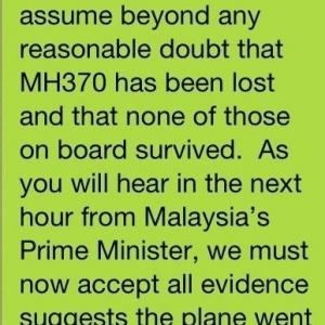 综述：丽都3月24日之夜|马航|失联航班|丽都图片【丽都之夜】3月24日，马航MH370航班失联的第17天。和往常一样，马来西亚交通部还是在下午5点半举行了新闻发布会，宣称澳大利亚发现了两个疑似物体――这种消息已经出现了好几次。一切都是和平常一样。直到晚上9点22分，马来